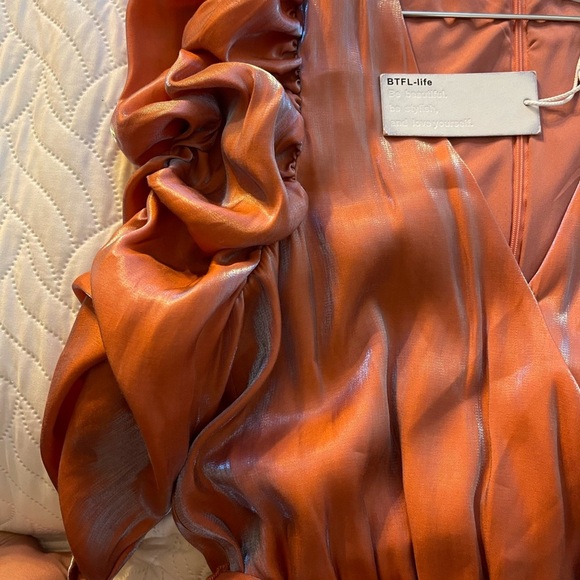 FREE PEOPLE - BTFL LIFE iridescent blue rust pink puff sleeve jumpsuit - Picture 3 of 7